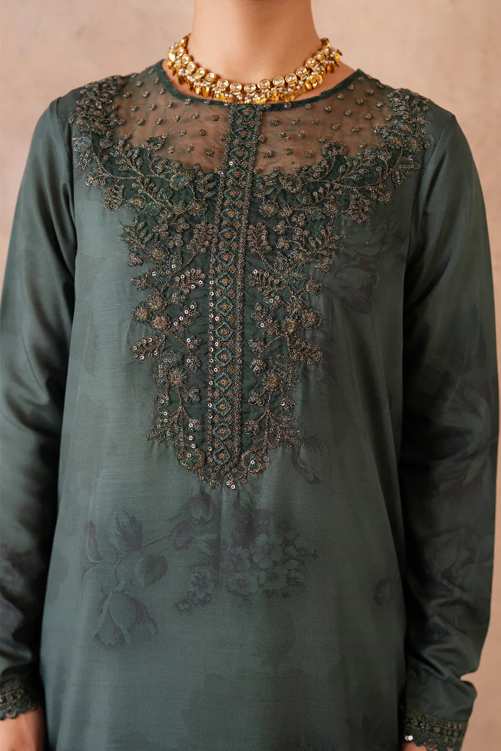 Iznik | Formal Wear | UE-324 - Aqsa Fabrics