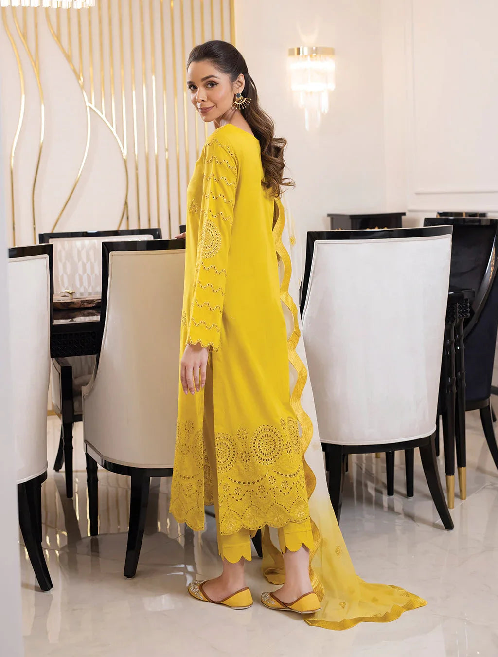 Iznik | Lawnkari 24 | UE-141 EPHEMERAL - Aqsa Fabrics