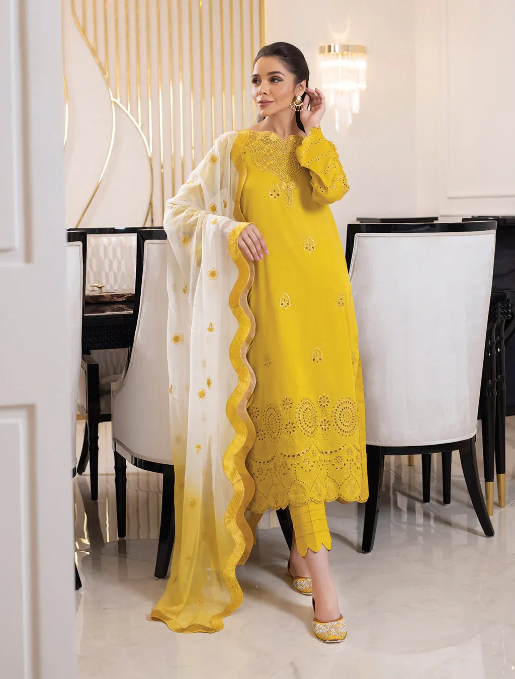 Iznik | Lawnkari 24 | UE-141 EPHEMERAL - Aqsa Fabrics