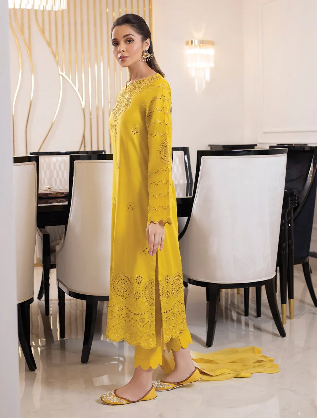 Iznik | Lawnkari 24 | UE-141 EPHEMERAL - Aqsa Fabrics