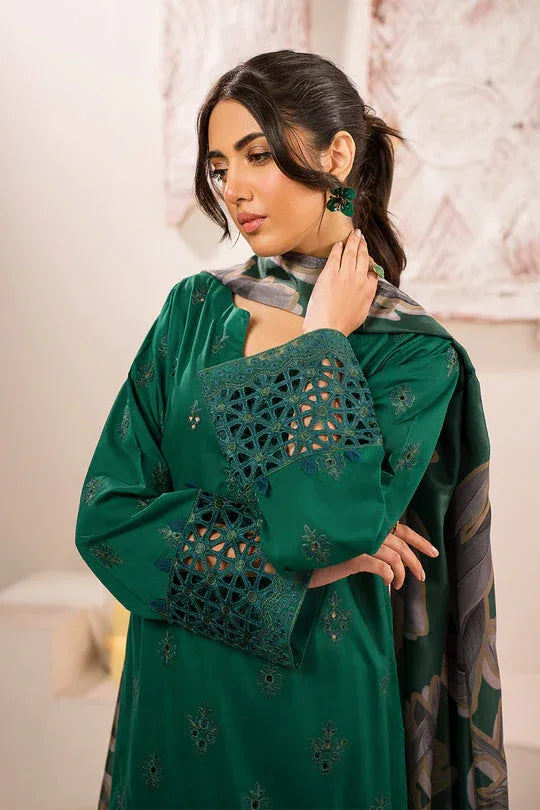 Iznik | Lawnkari 24 | UE-159 PLUSH GREEN - Aqsa Fabrics