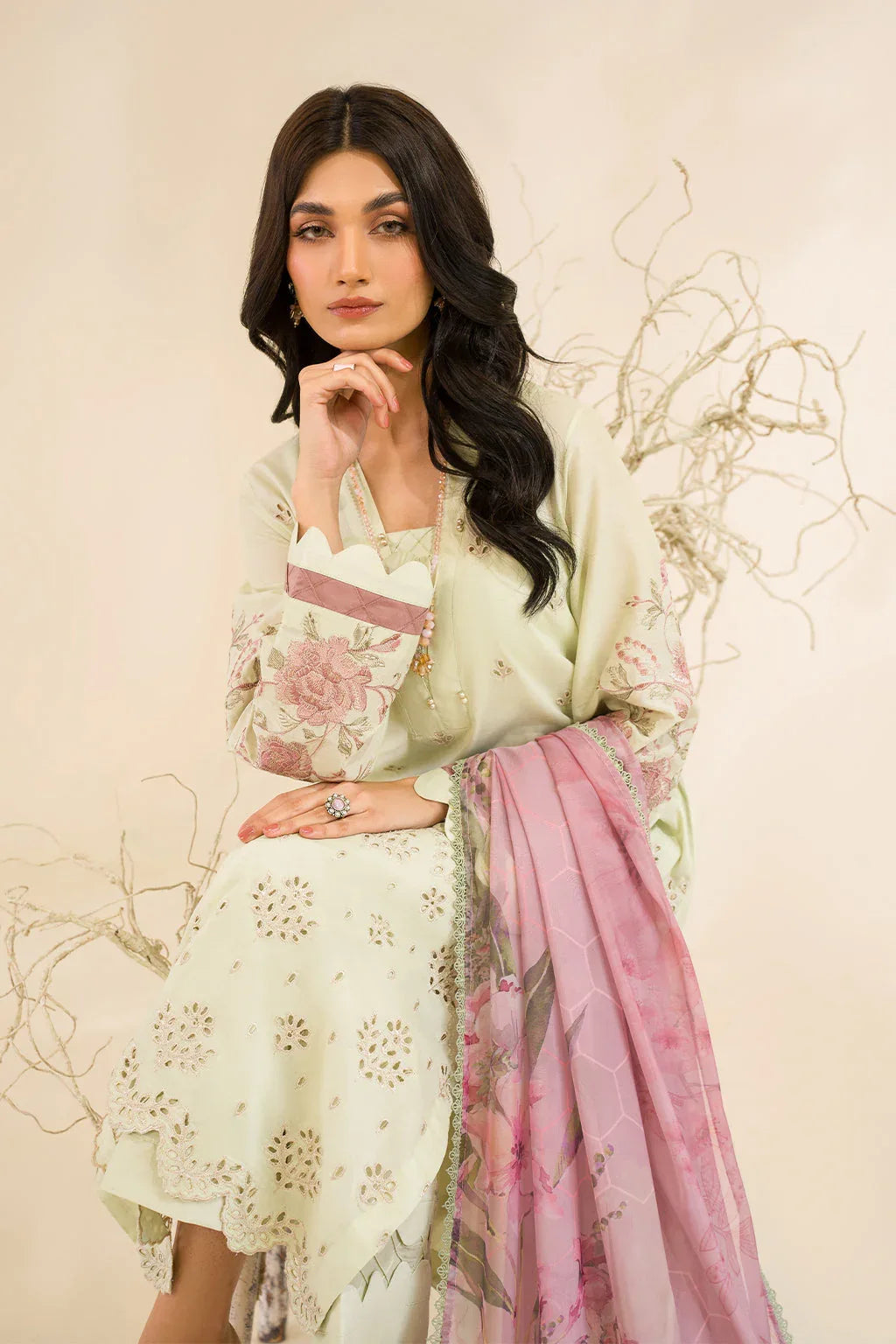 Iznik | Lawnkari 24 | UE-198 SILKGREEN - Aqsa Fabrics