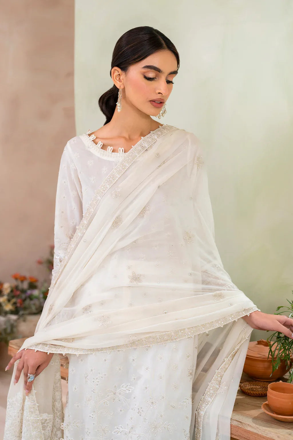 Iznik | Ready to Wear | IP-226 EMBROIDERED LAWN - Aqsa Fabrics