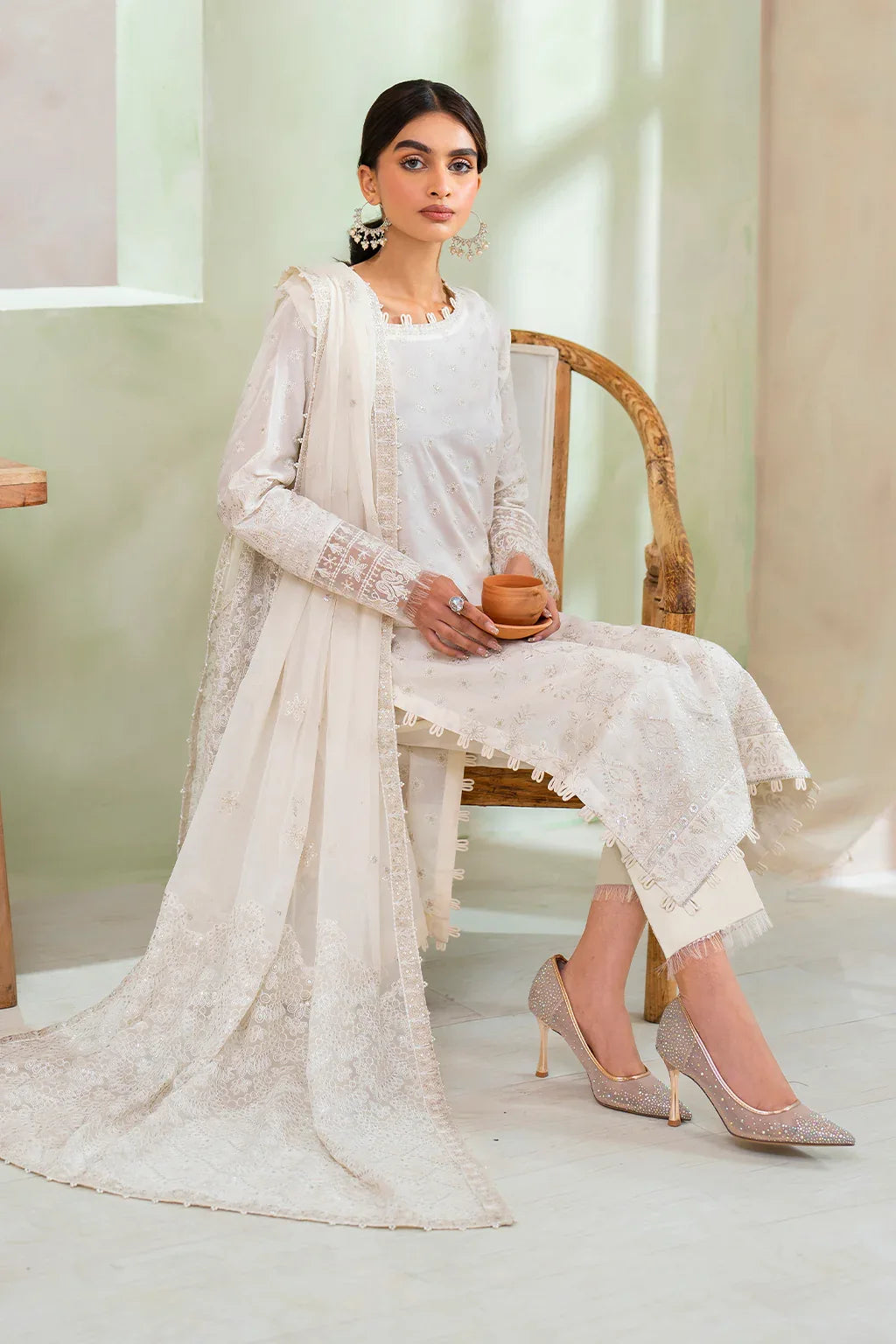 Iznik | Ready to Wear | IP-226 EMBROIDERED LAWN - Aqsa Fabrics