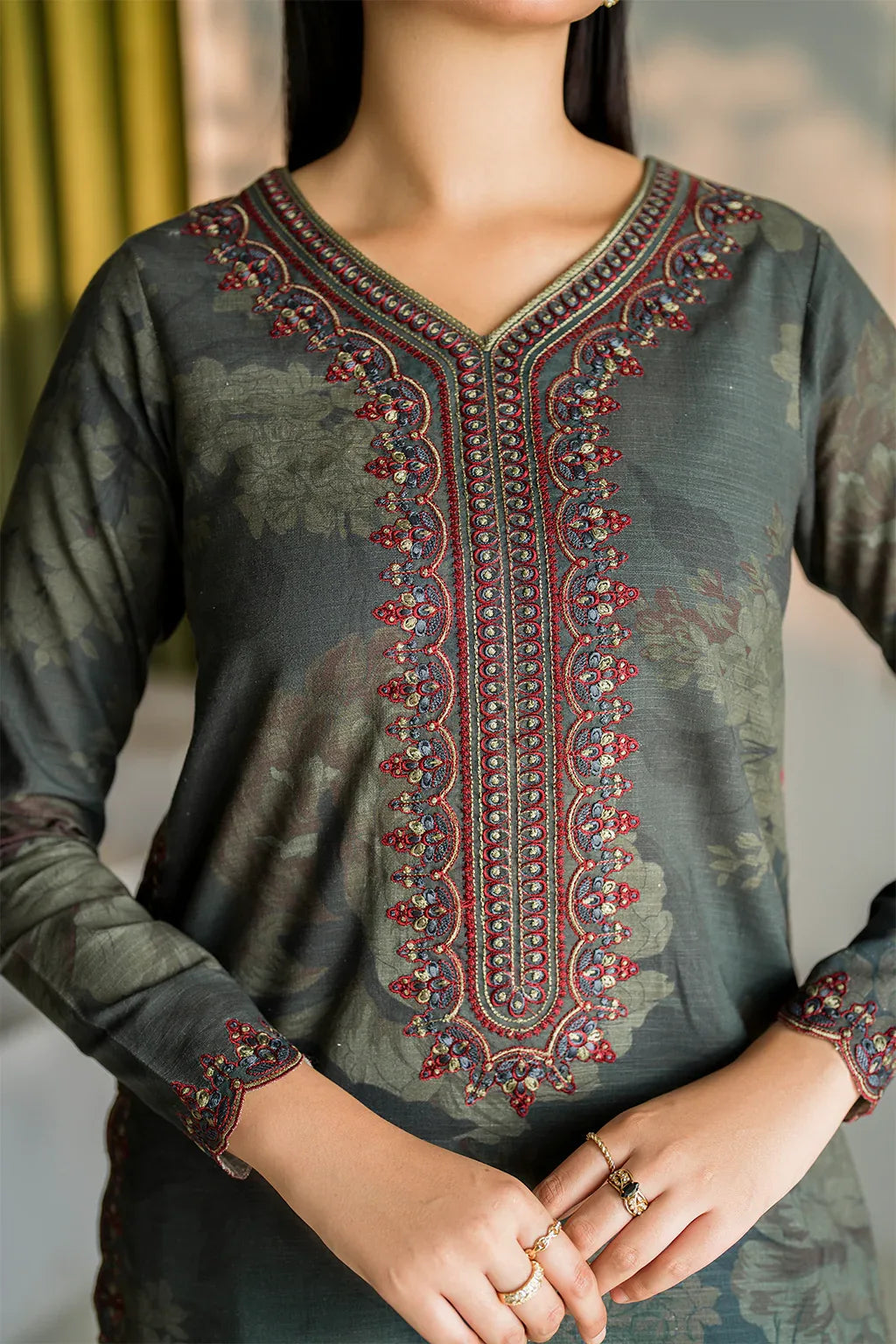 Iznik | Ready to Wear | IP-262 - Aqsa Fabrics