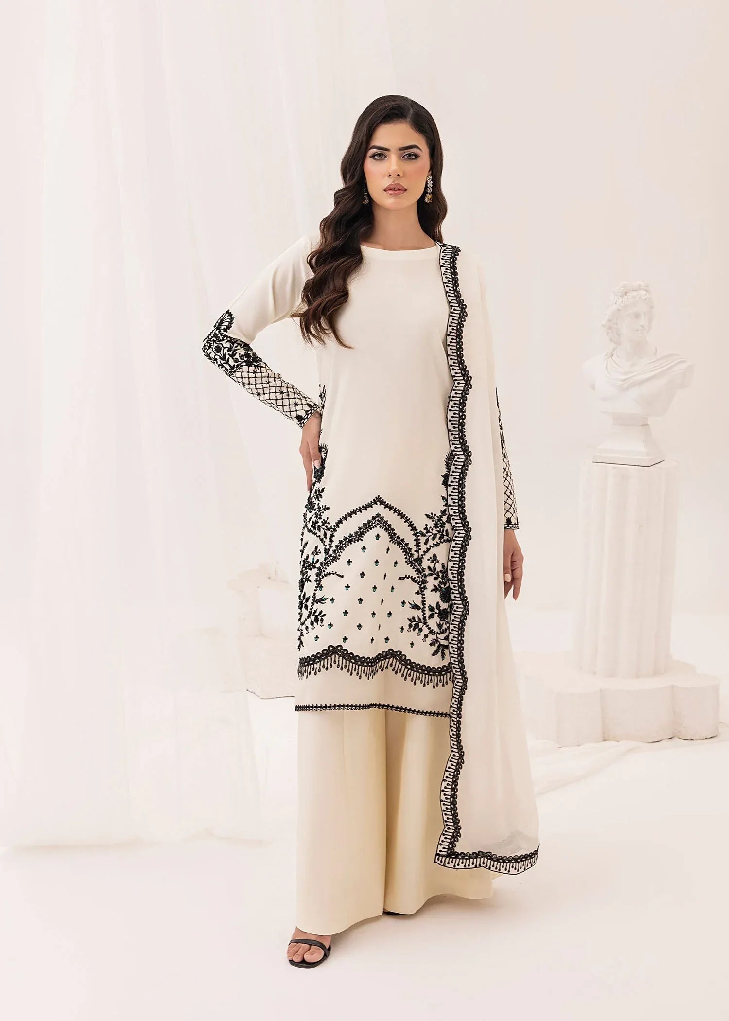 Jamnii | Silk Ivy | Noir Pearl - Aqsa Fabrics