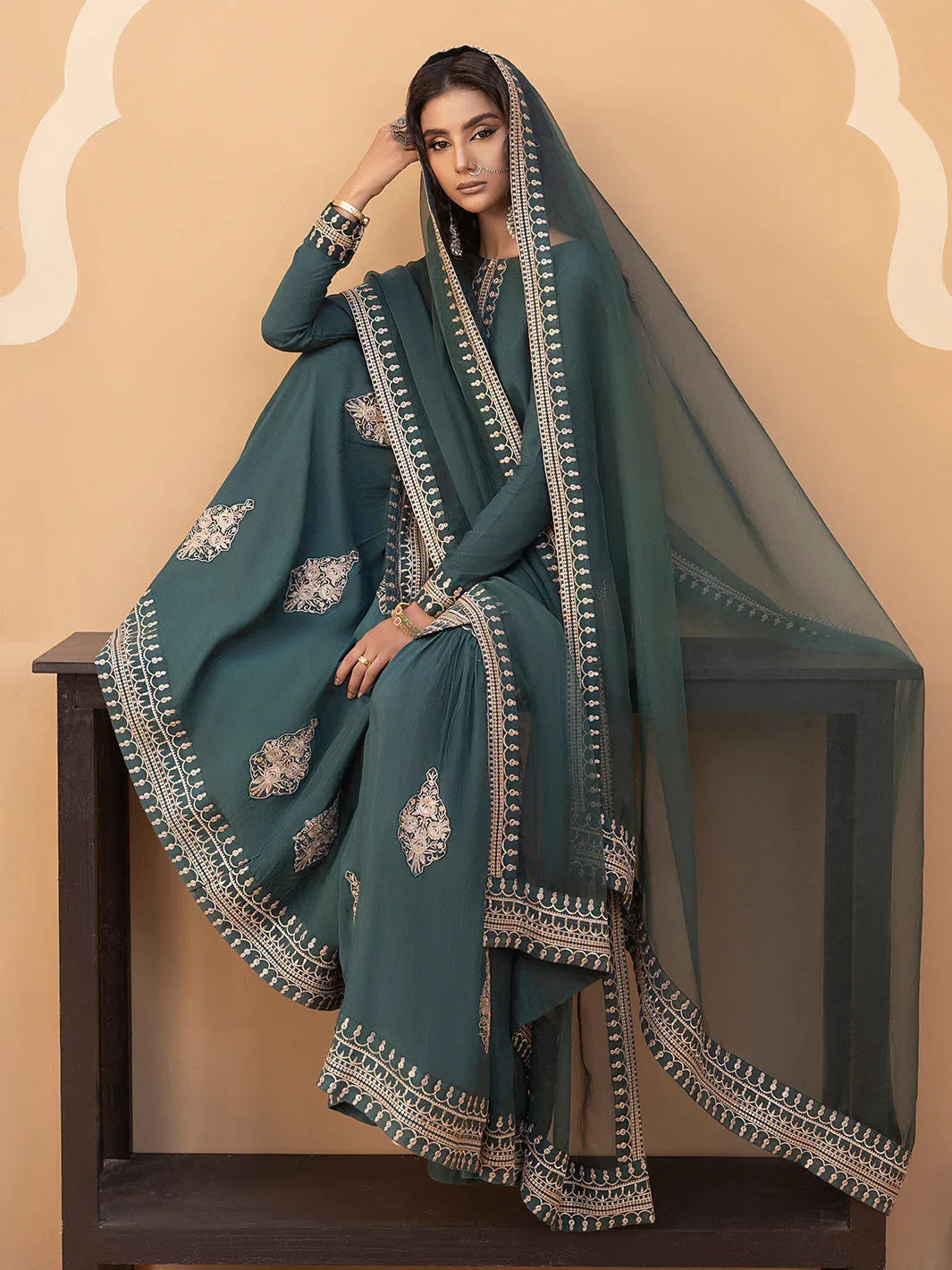 Hem Stitch | Raw Silk Edit 25 | Jasmine - Aqsa Fabrics