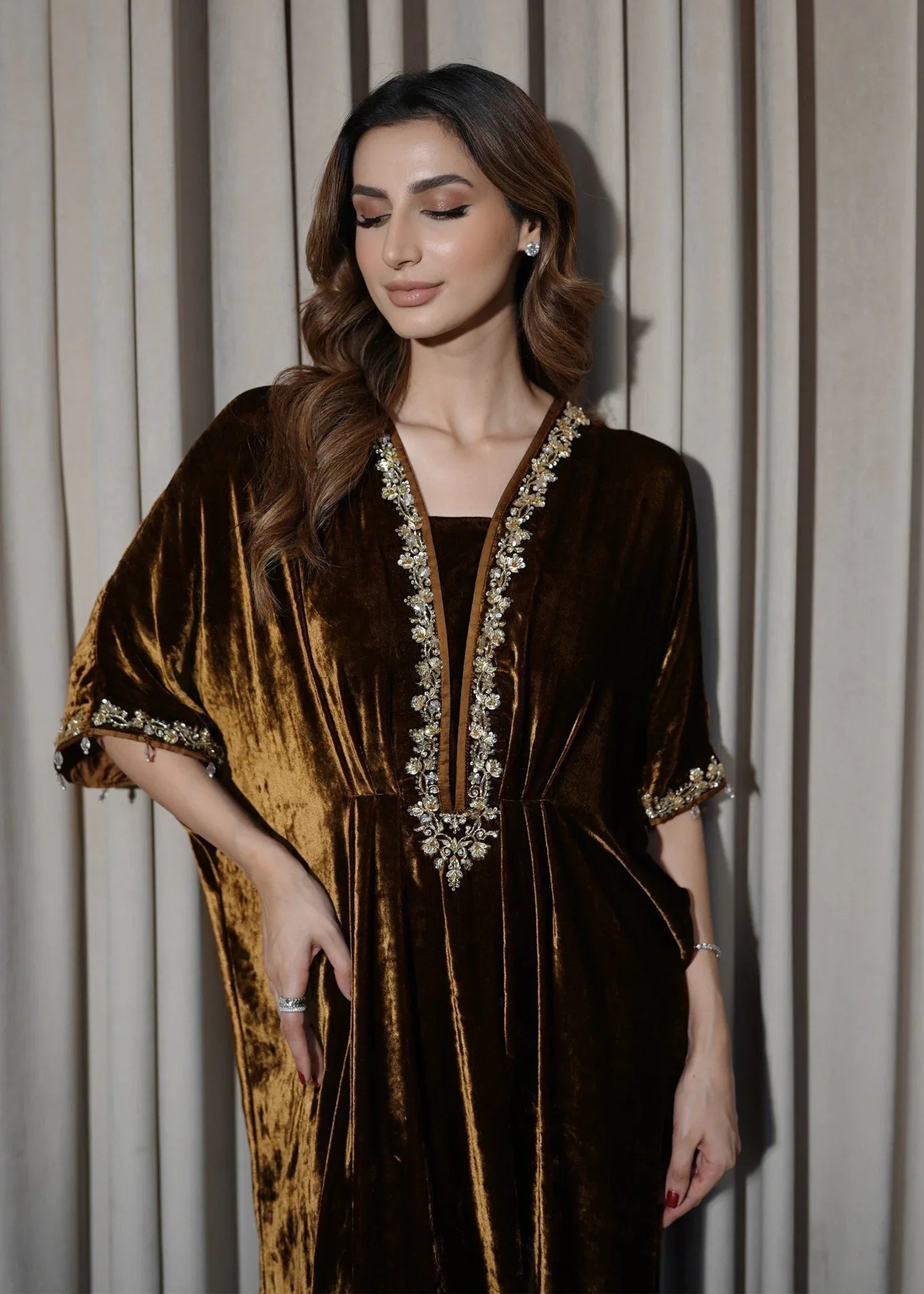 Mahum Asad | Voila Velvets | Topaz - Aqsa Fabrics