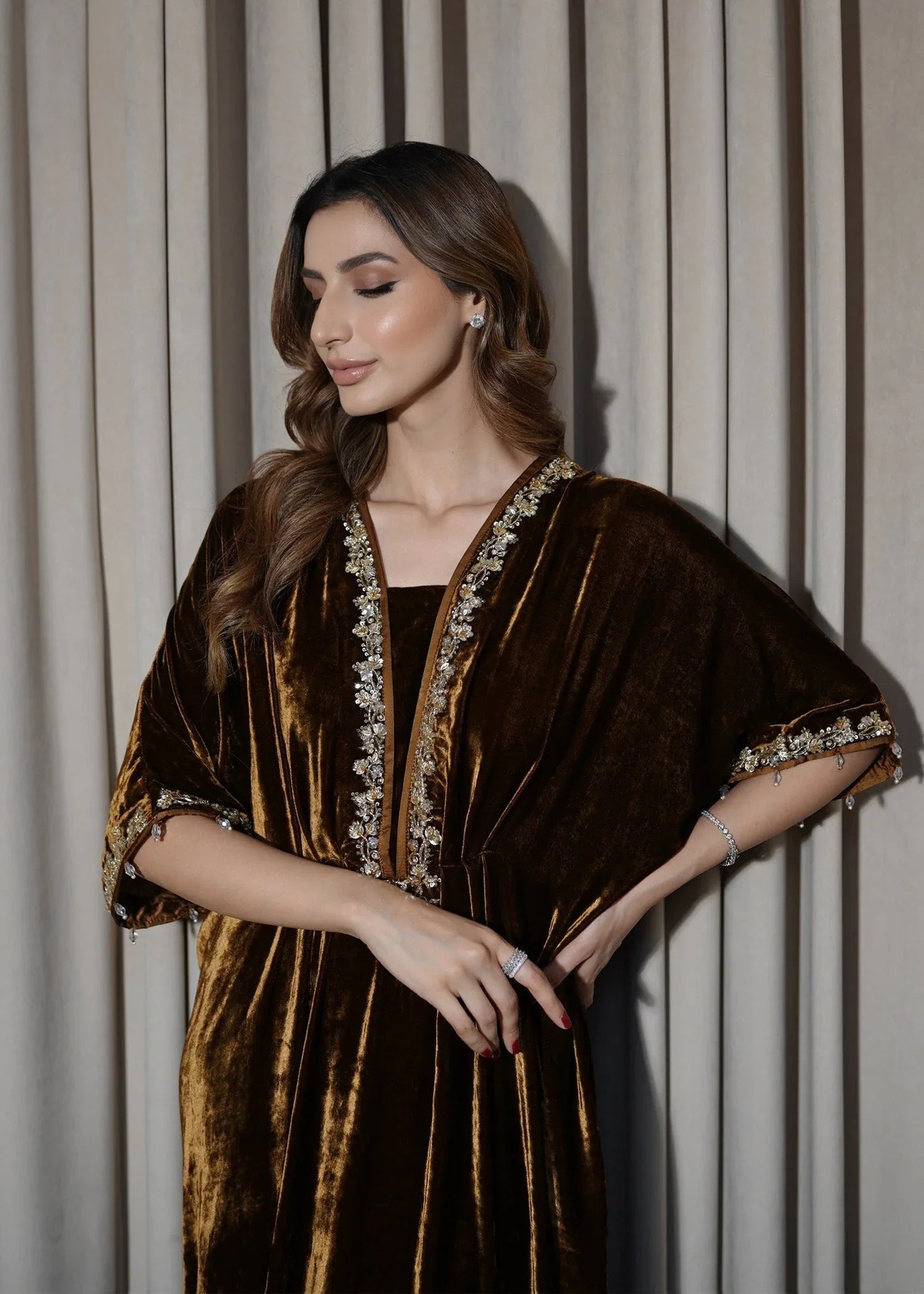 Mahum Asad | Voila Velvets | Topaz - Aqsa Fabrics