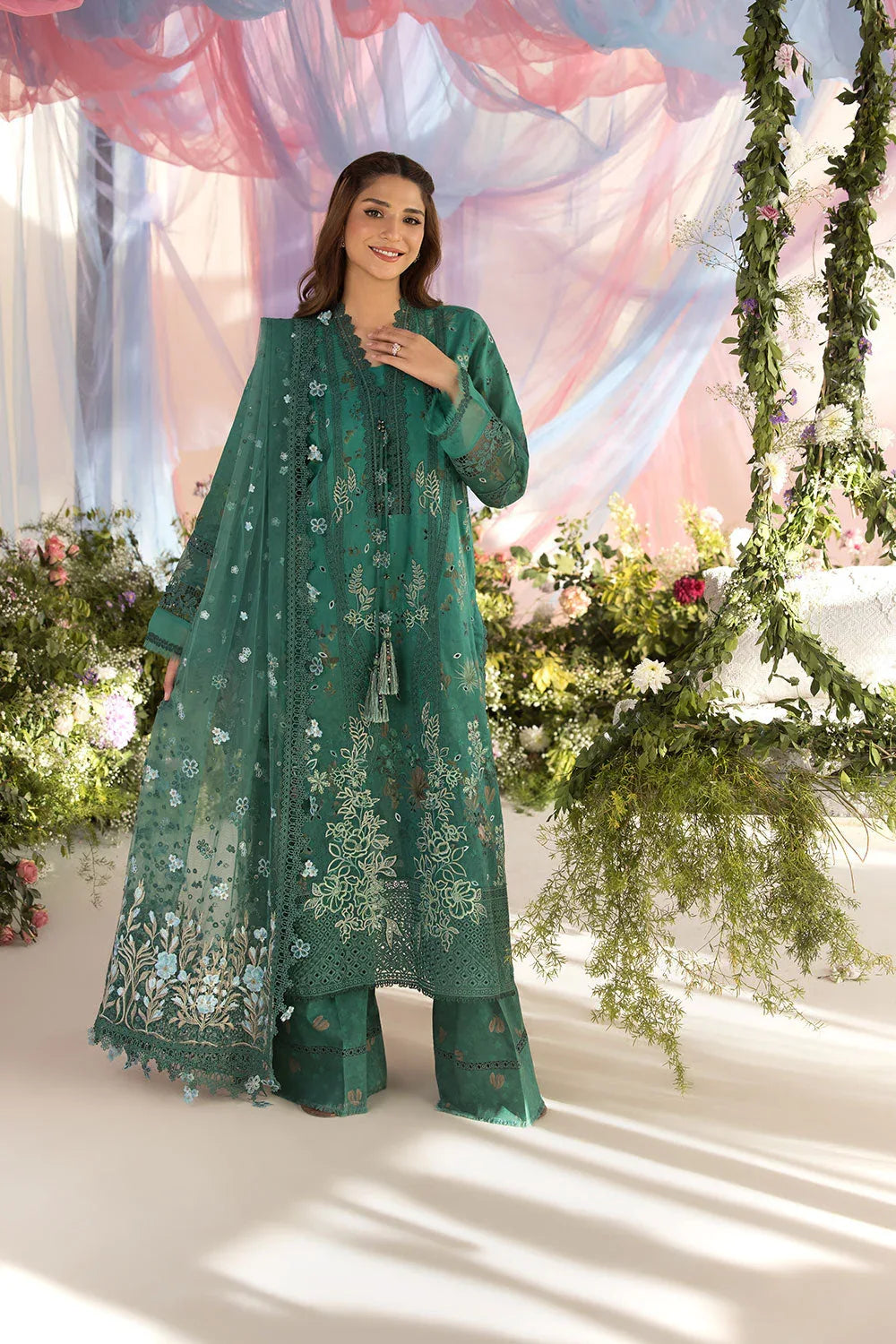 Sobia Nazir | Luxury Lawn 25 | 15B - Aqsa Fabrics