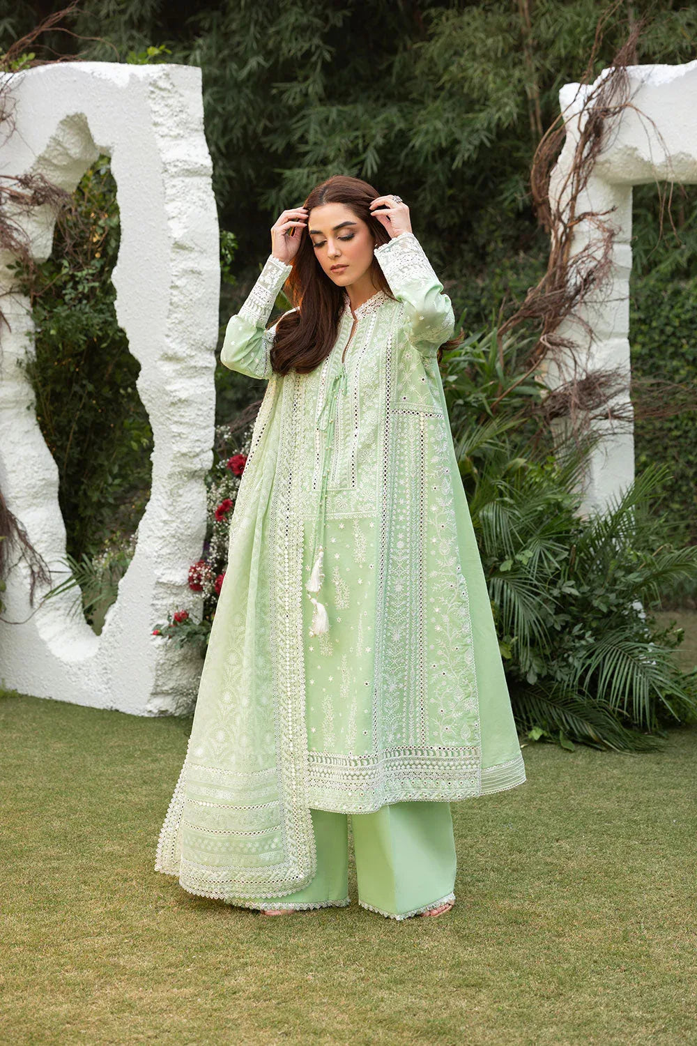 Sobia Nazir | Luxury Lawn 25 | 7B - Aqsa Fabrics