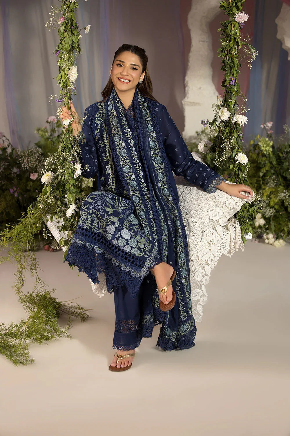 Sobia Nazir | Luxury Lawn 25 | 8A - Aqsa Fabrics