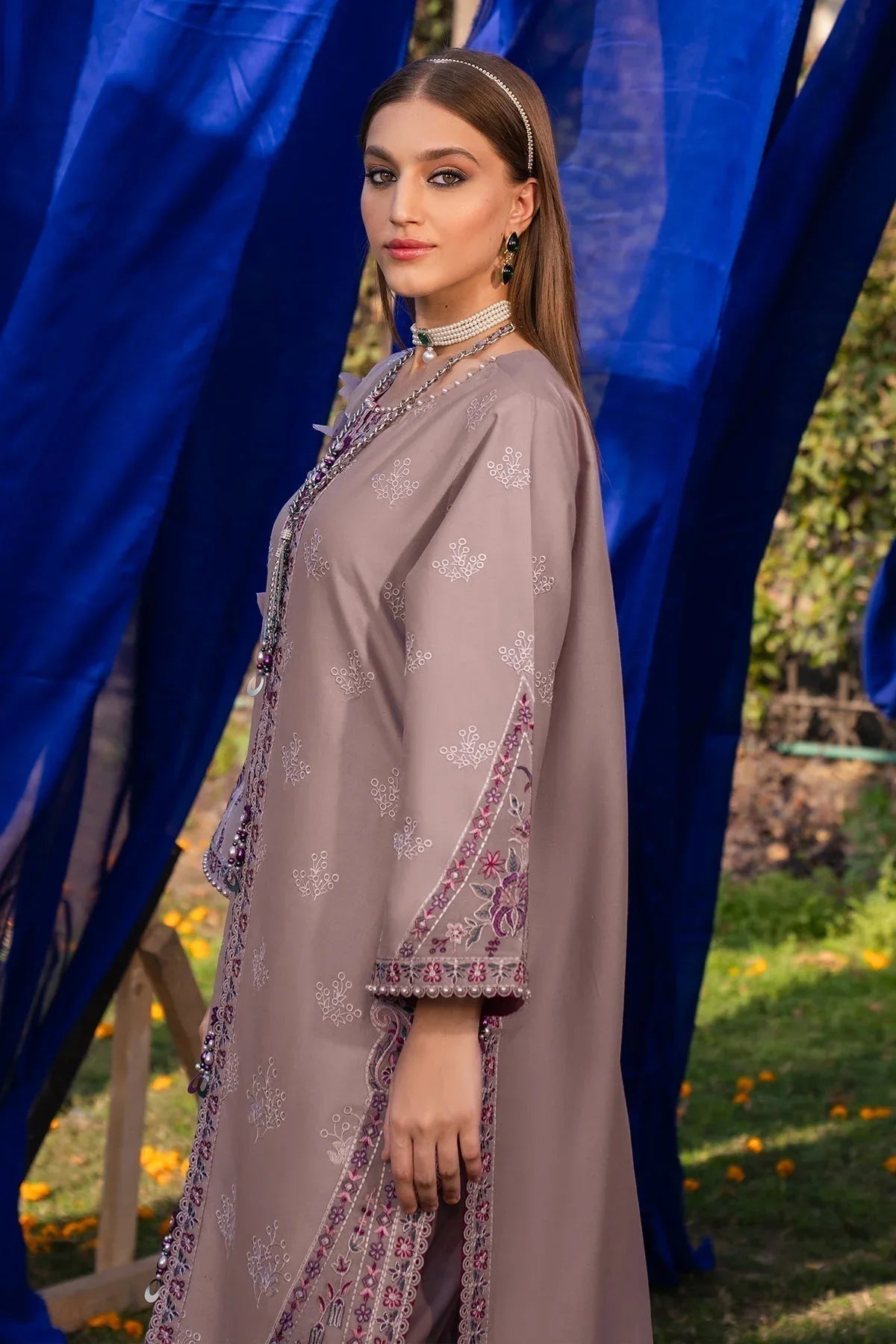 Alizeh | Rawayat Luxury Lawn 24 | Meraat - Aqsa Fabrics