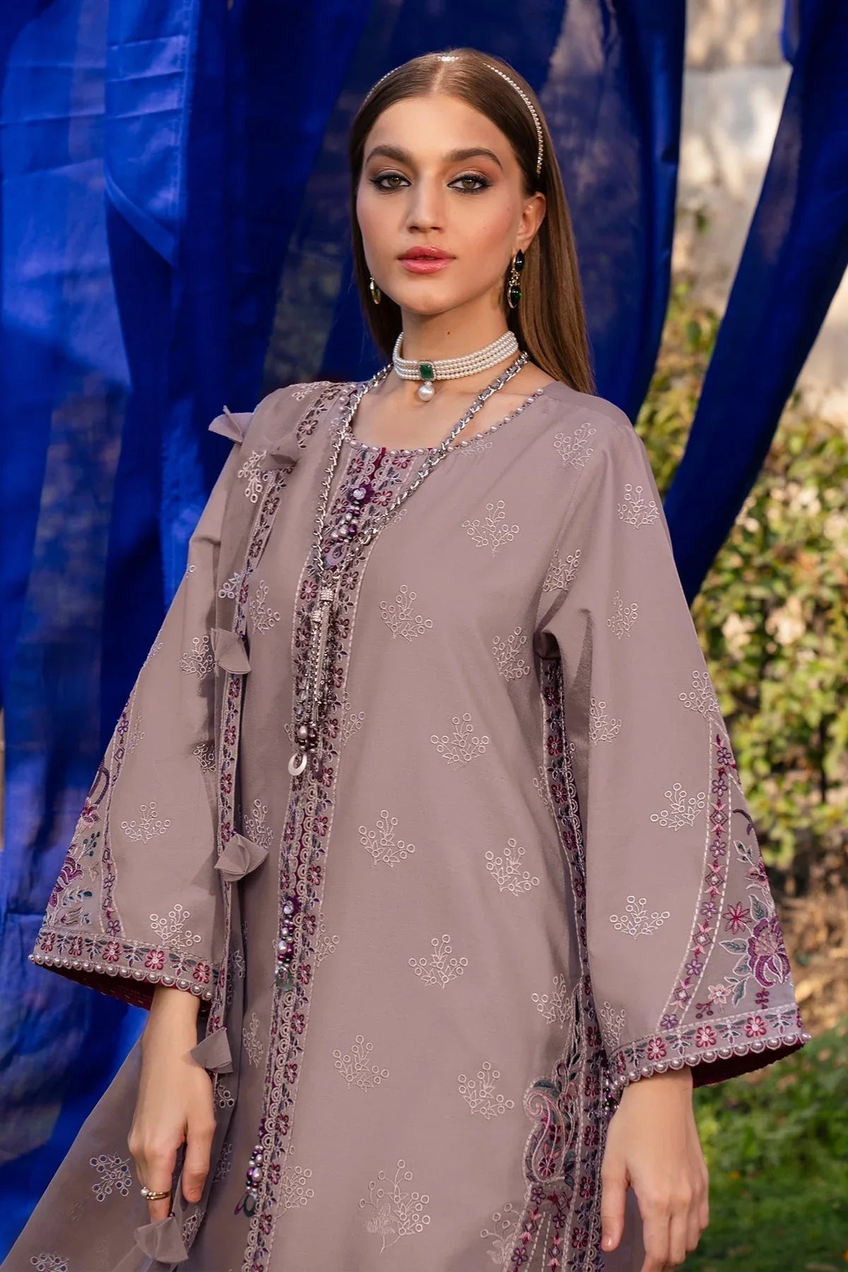 Alizeh | Rawayat Luxury Lawn 24 | Meraat - Aqsa Fabrics
