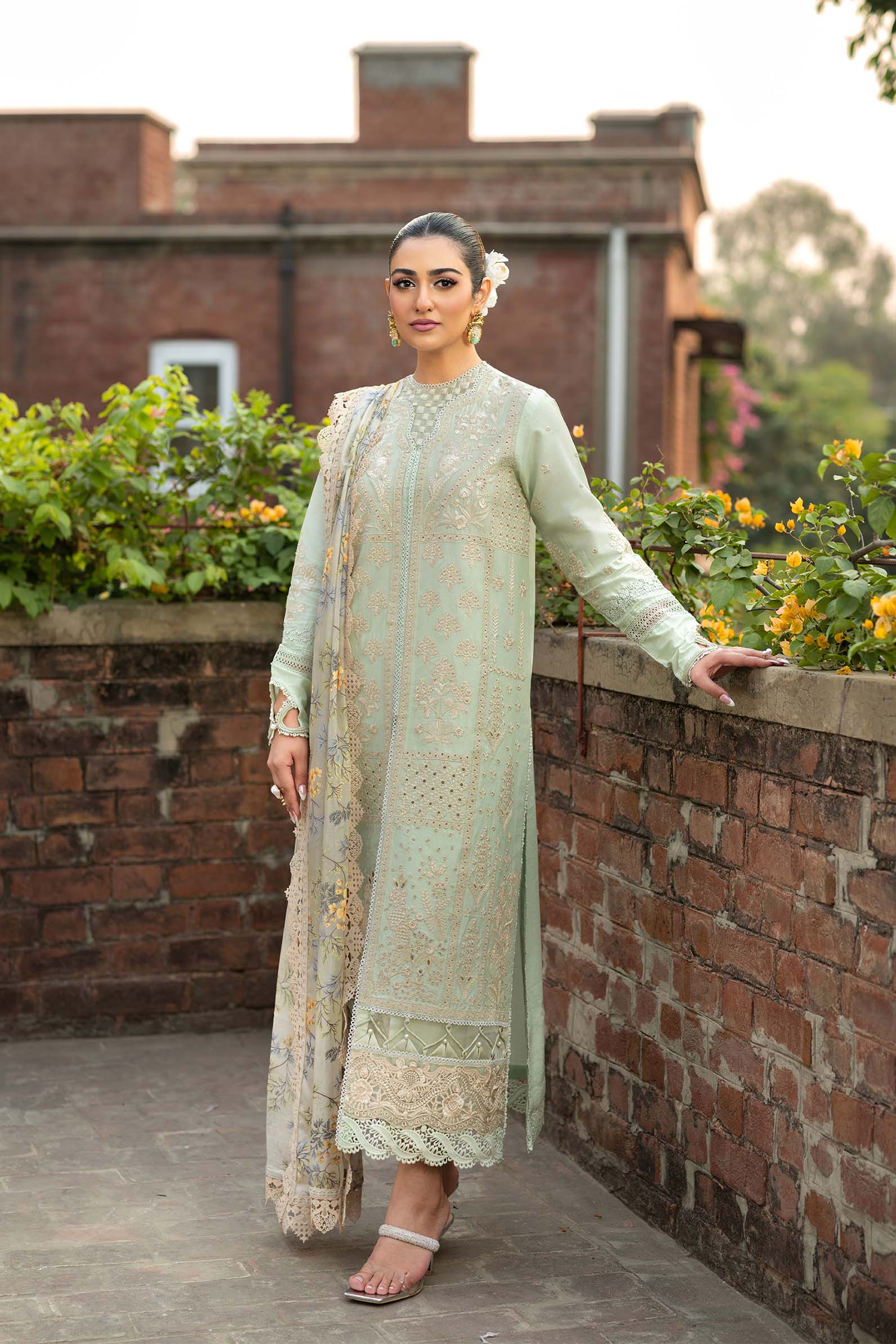 Maryam Hussain | Luxury Lawn 25 | Gulbeen - Aqsa Fabrics