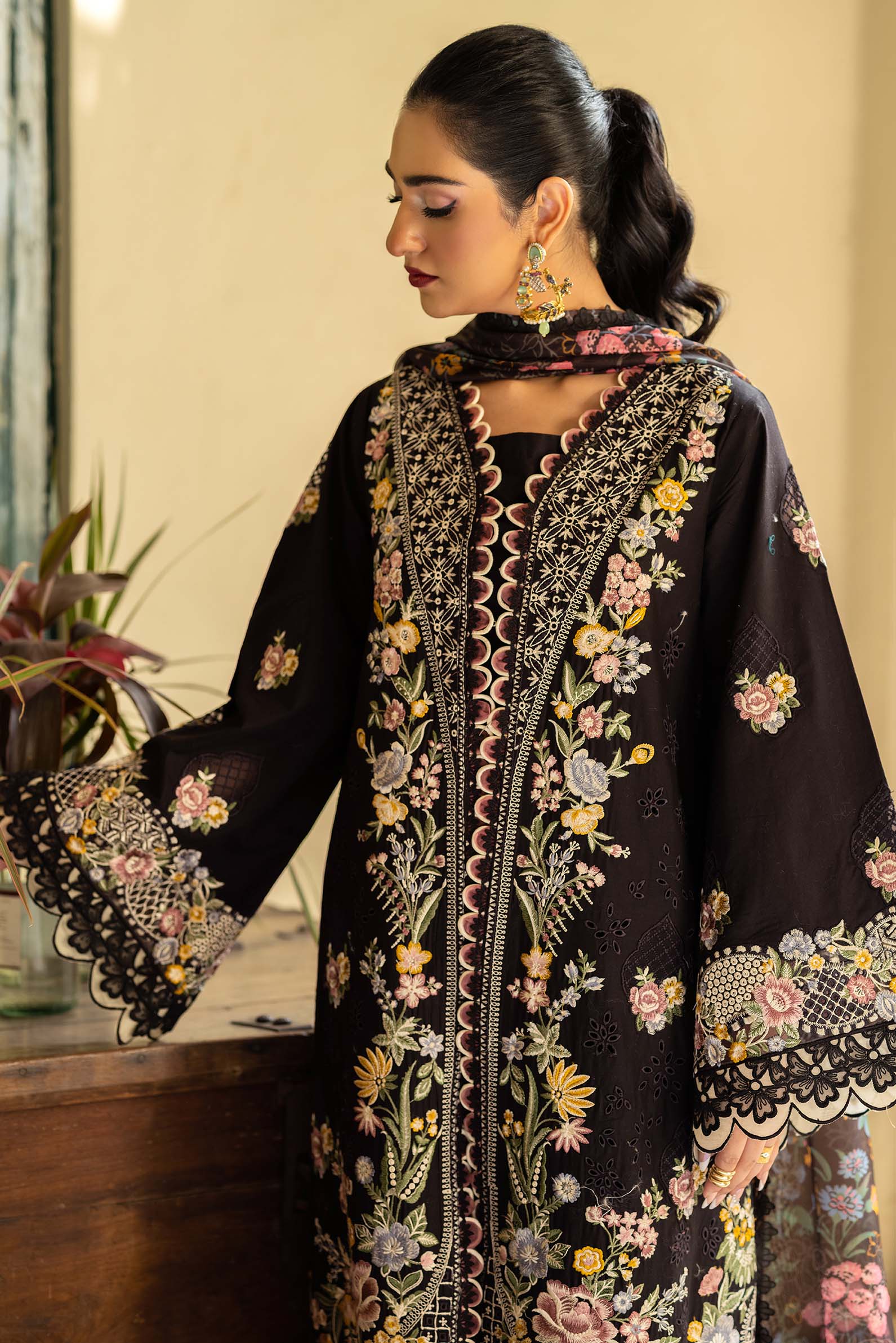 Maryam Hussain | Luxury Lawn 25 | Koyal - Aqsa Fabrics