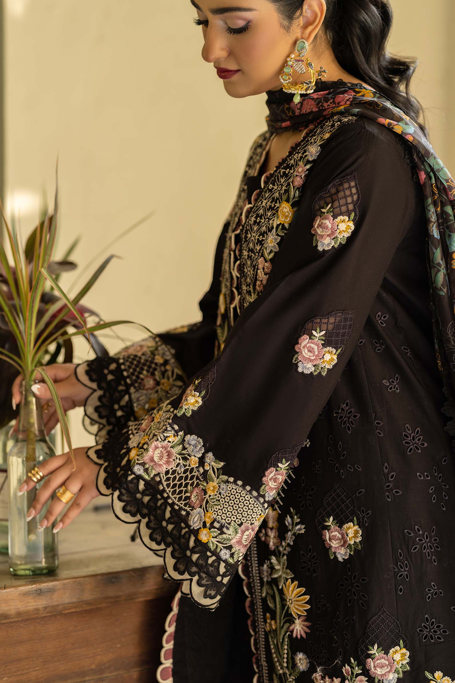 Maryam Hussain | Luxury Lawn 25 | Koyal - Aqsa Fabrics