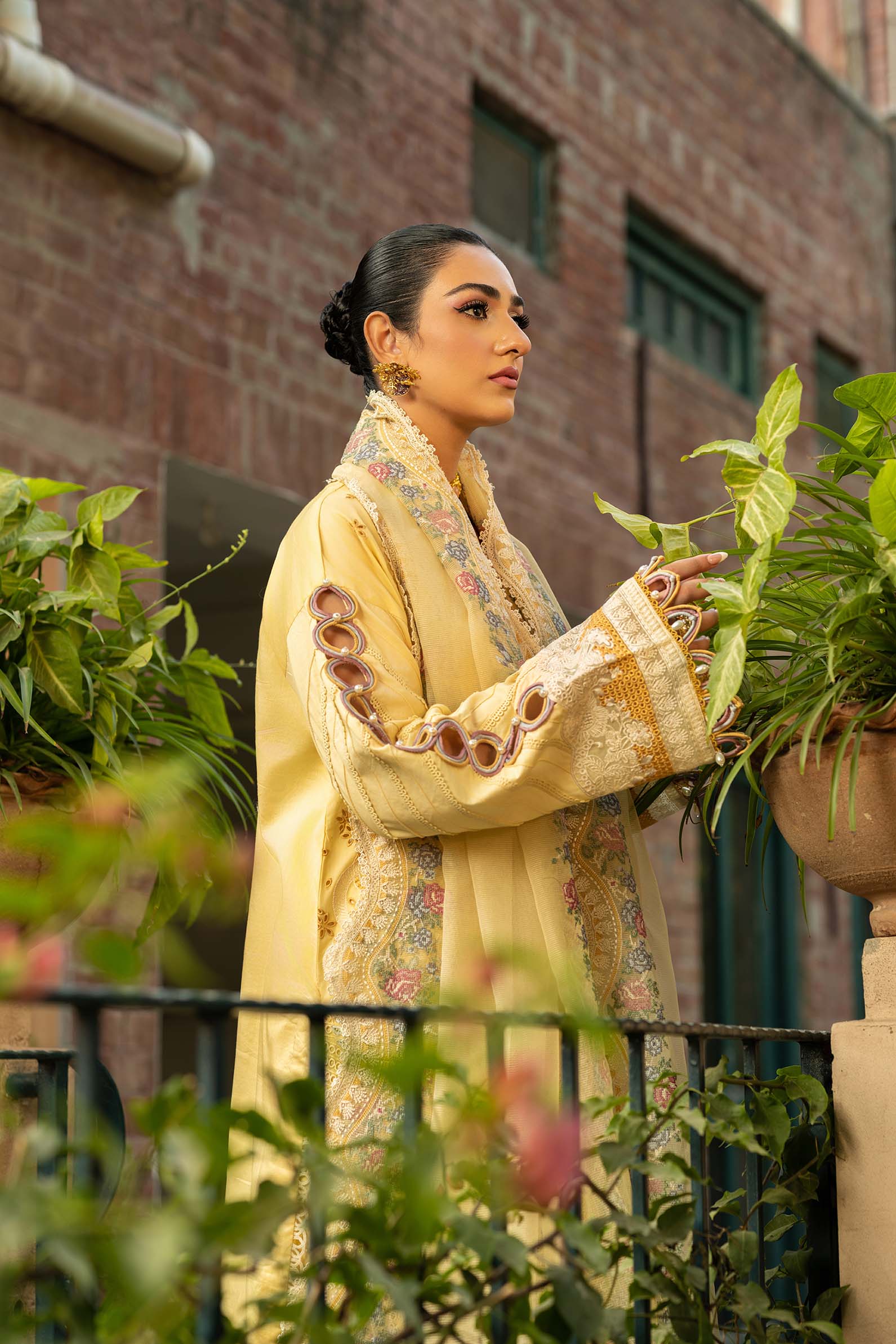 Maryam Hussain | Luxury Lawn 25 | Marjaan - Aqsa Fabrics