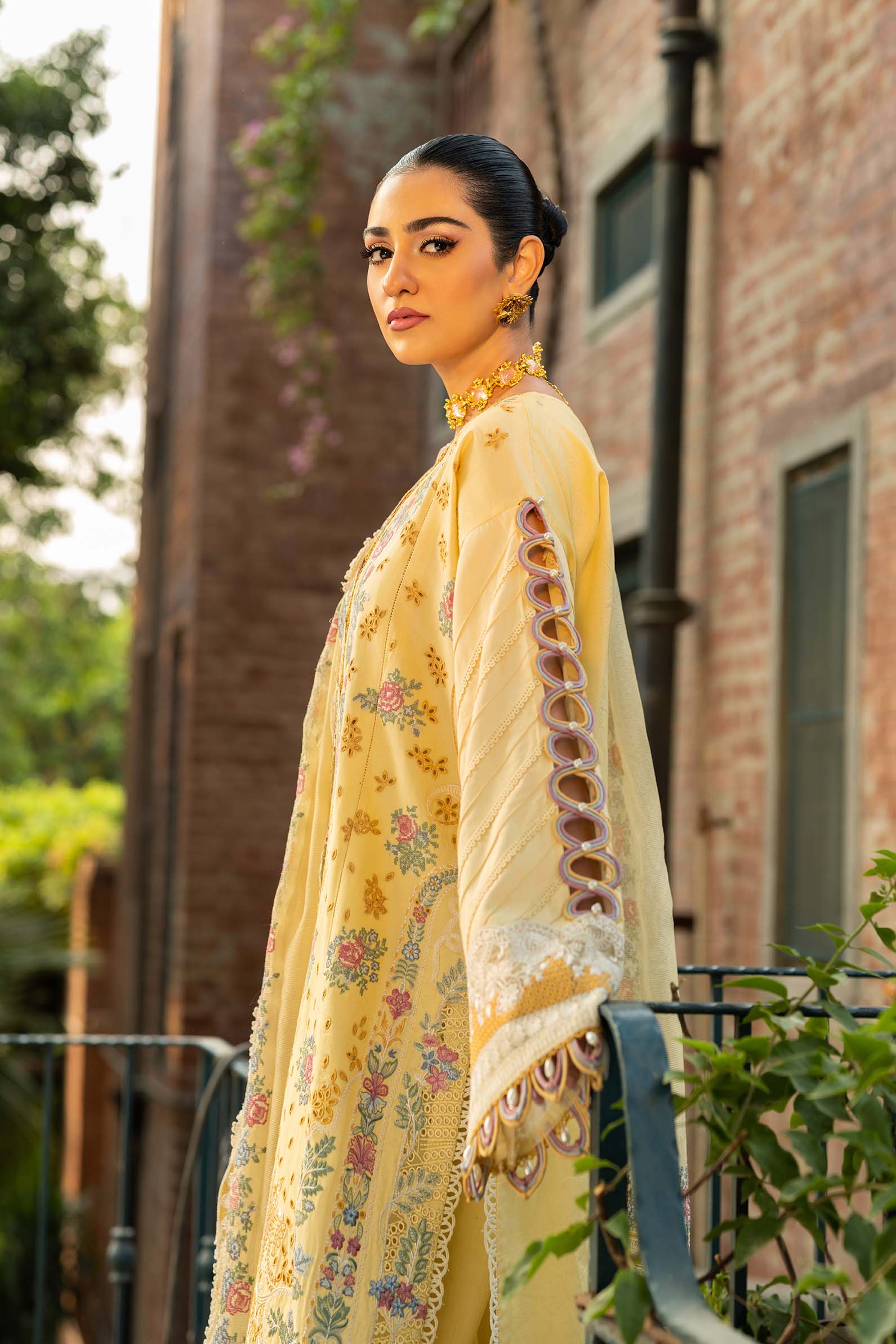 Maryam Hussain | Luxury Lawn 25 | Marjaan - Aqsa Fabrics
