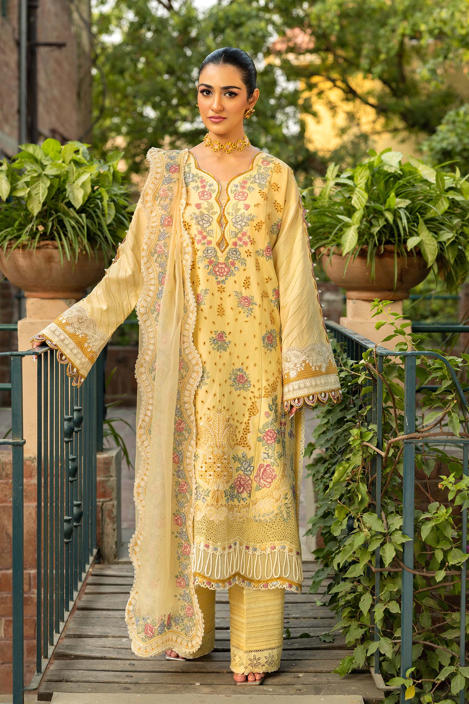 Maryam Hussain | Luxury Lawn 25 | Marjaan - Aqsa Fabrics