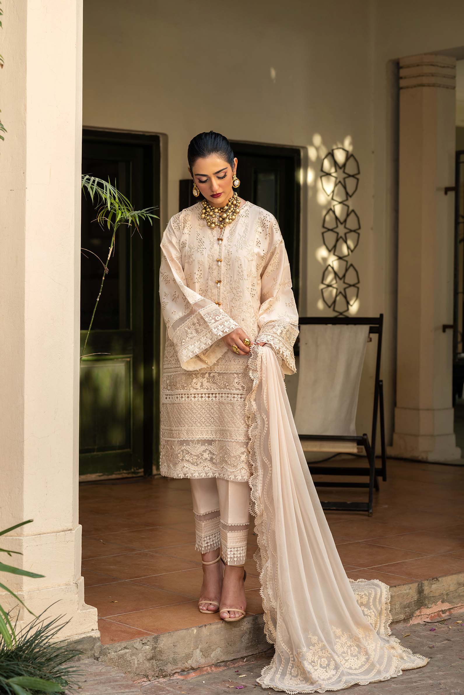 Maryam Hussain | Luxury Lawn 25 | Raya - Aqsa Fabrics