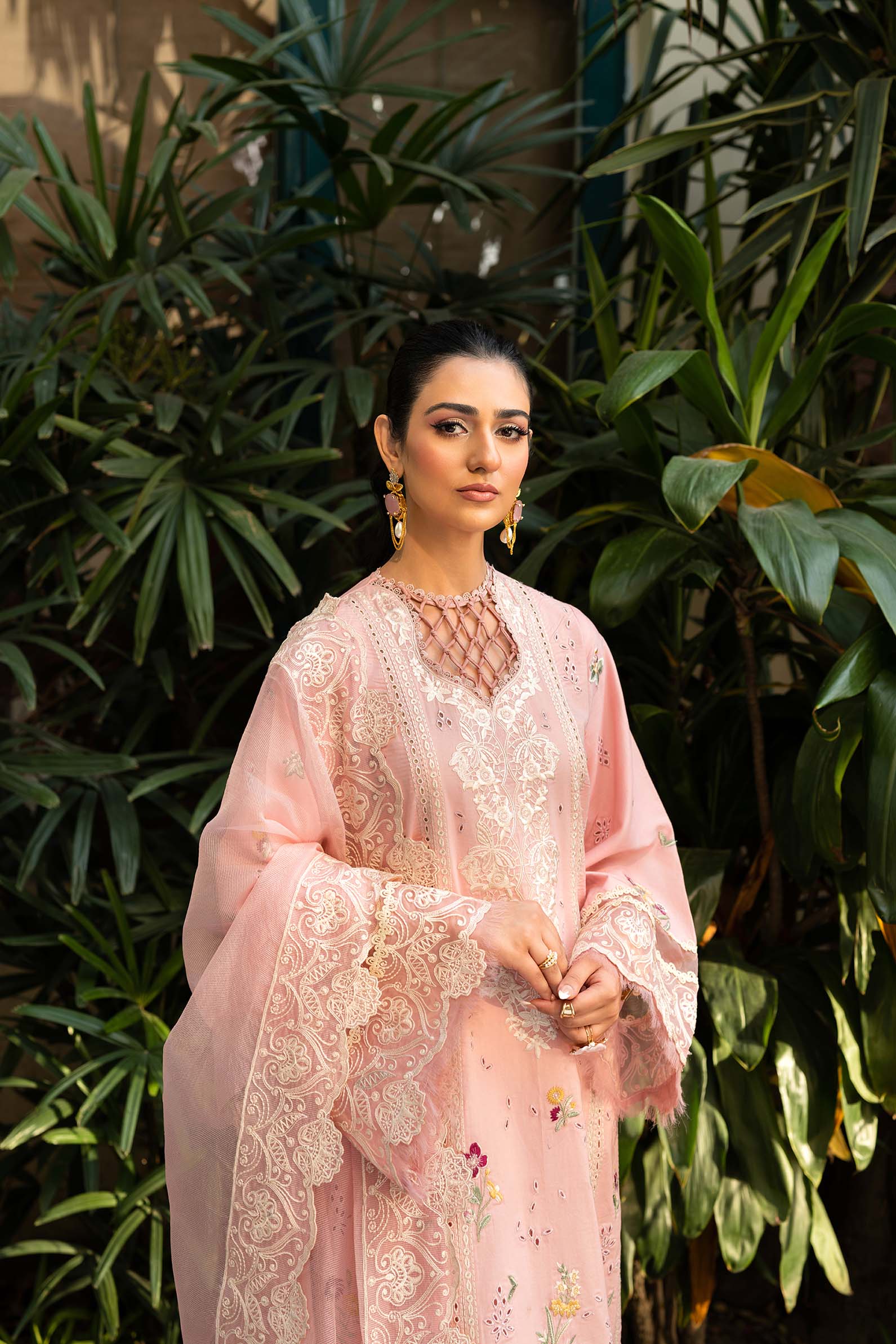 Maryam Hussain | Luxury Lawn 25 | Naina - Aqsa Fabrics