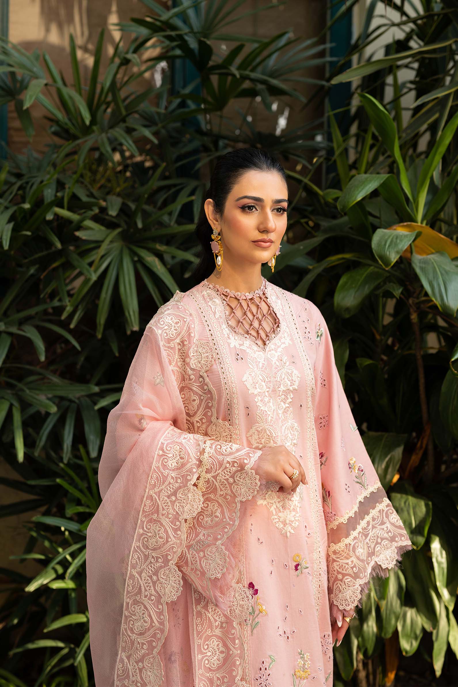 Maryam Hussain | Luxury Lawn 25 | Naina - Aqsa Fabrics