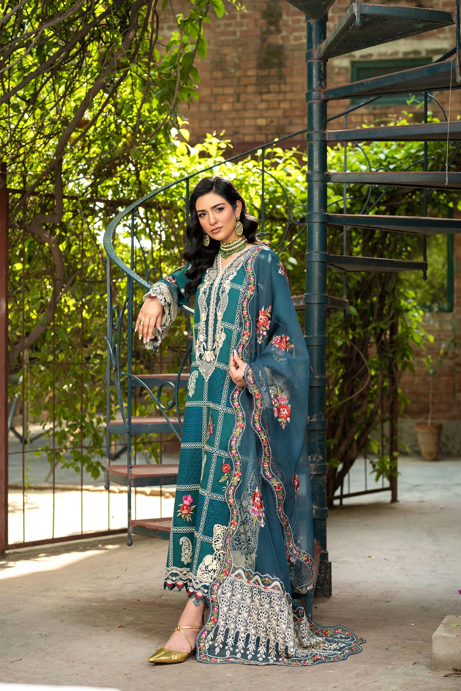 Maryam Hussain | Luxury Lawn 25 | Neelum - Aqsa Fabrics