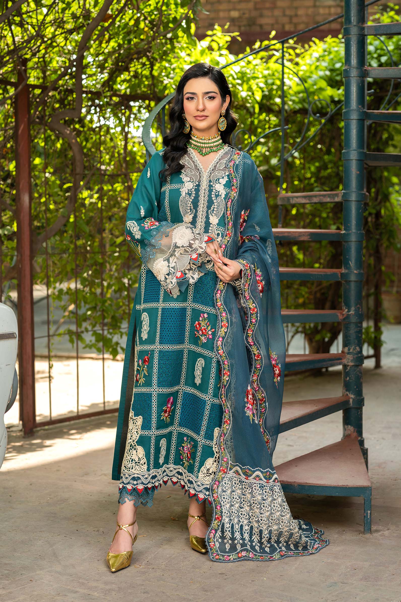 Maryam Hussain | Luxury Lawn 25 | Neelum - Aqsa Fabrics