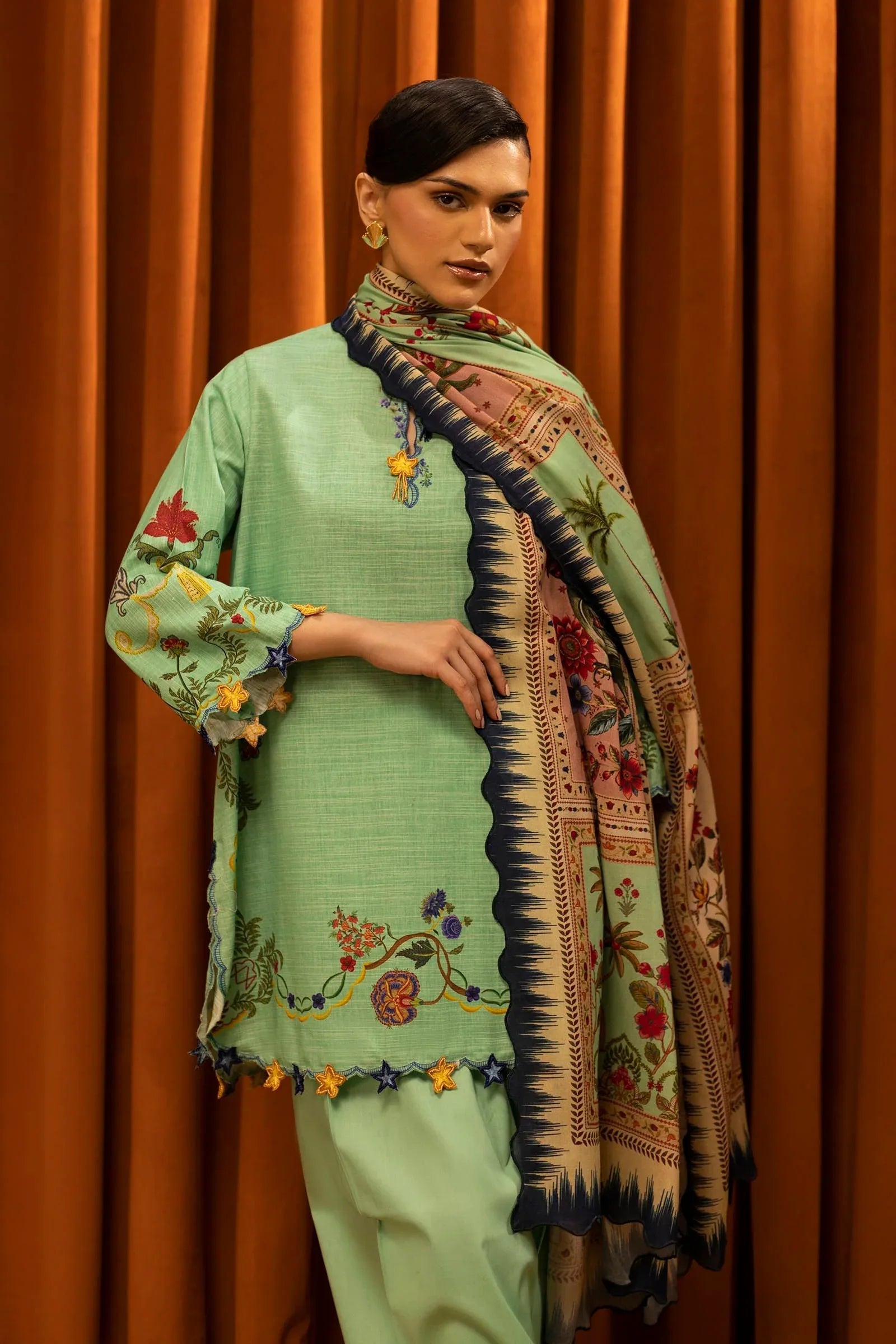 Sana Safinaz | Muzlin Winter 25 | M253-004B - Aqsa Fabrics