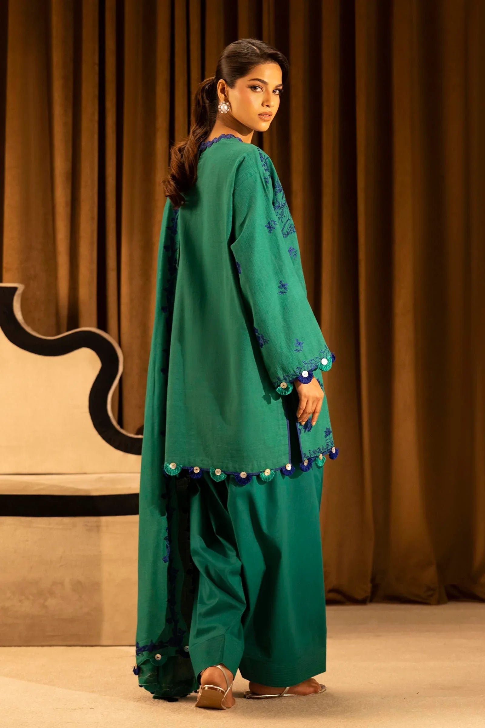 Sana Safinaz | Muzlin Winter 25 | 010A - Aqsa Fabrics