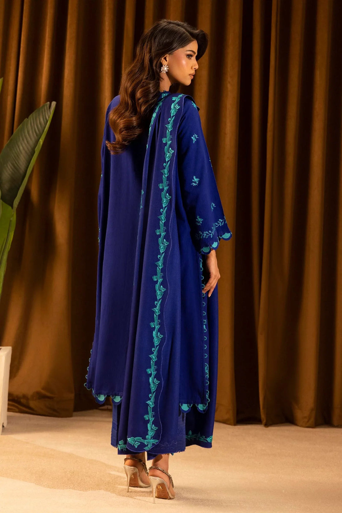 Sana Safinaz | Muzlin Winter 25 | 010B - Aqsa Fabrics