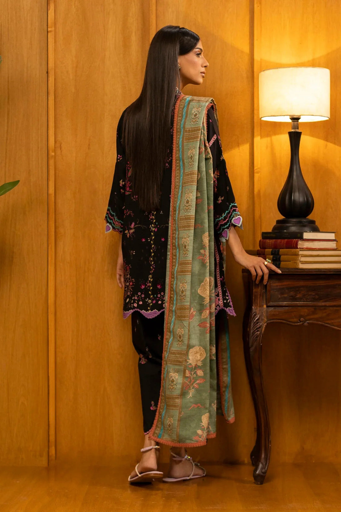 Sana Safinaz | Muzlin Winter 25 | 014B - Aqsa Fabrics