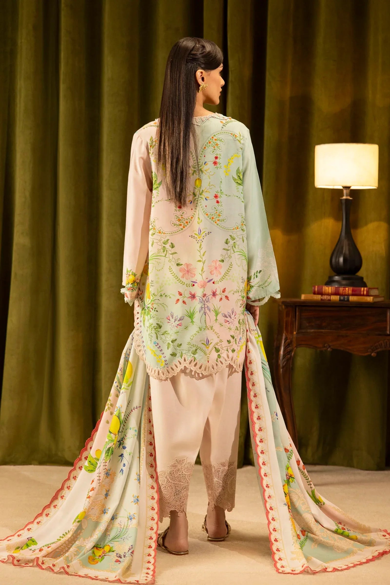 Sana Safinaz | Muzlin Winter 25 | 017A - Aqsa Fabrics