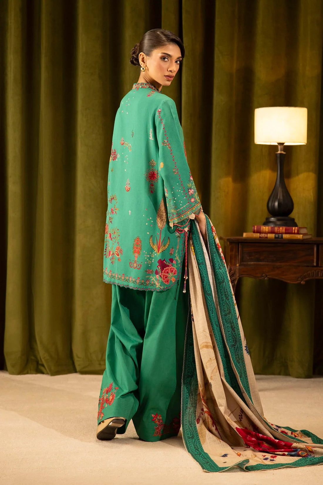 Sana Safinaz | Muzlin Winter 25 | 019B - Aqsa Fabrics