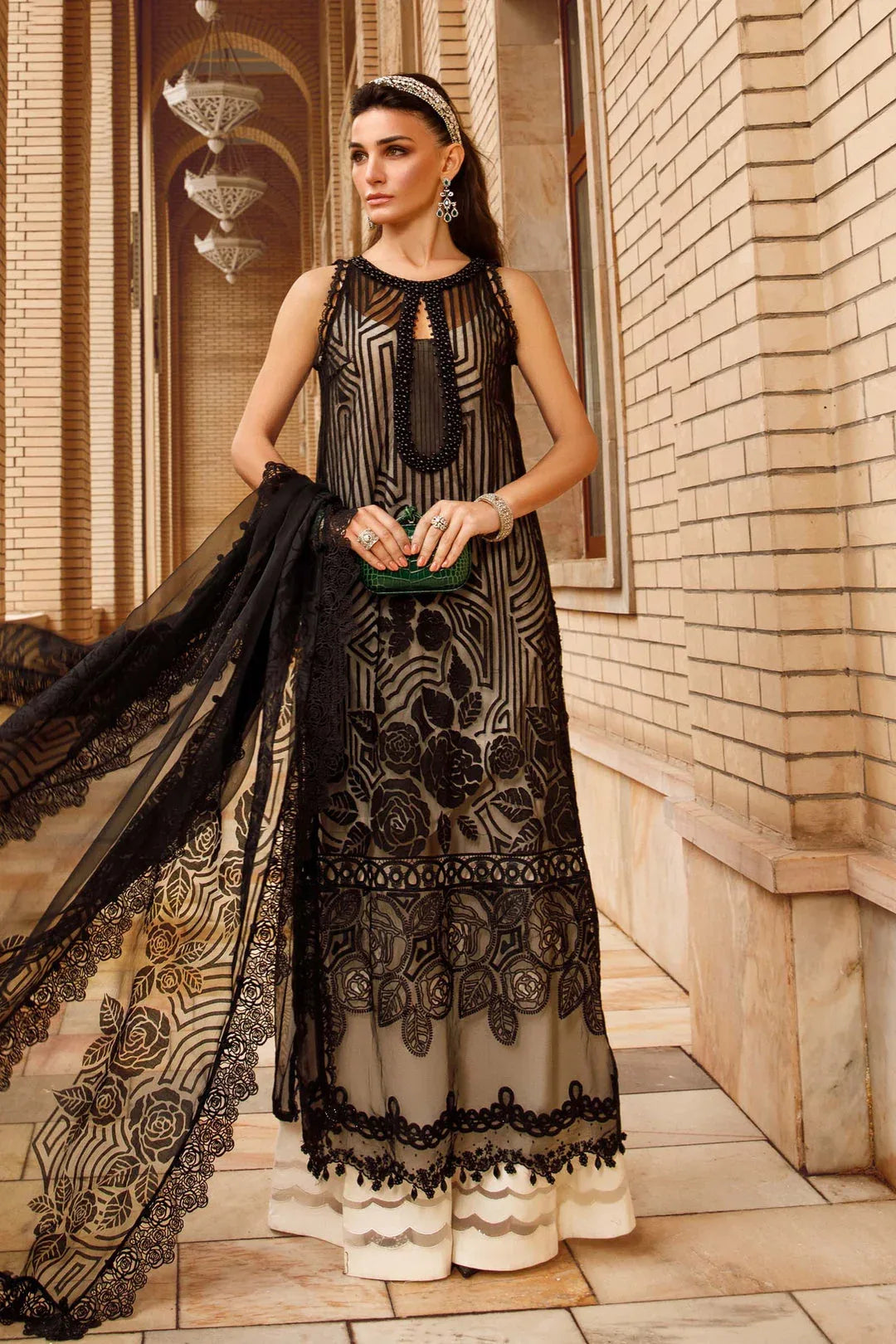 MARIA B EMBROIDED UNSTITCHED LAWN  D-2306-B - Aqsa Fabrics