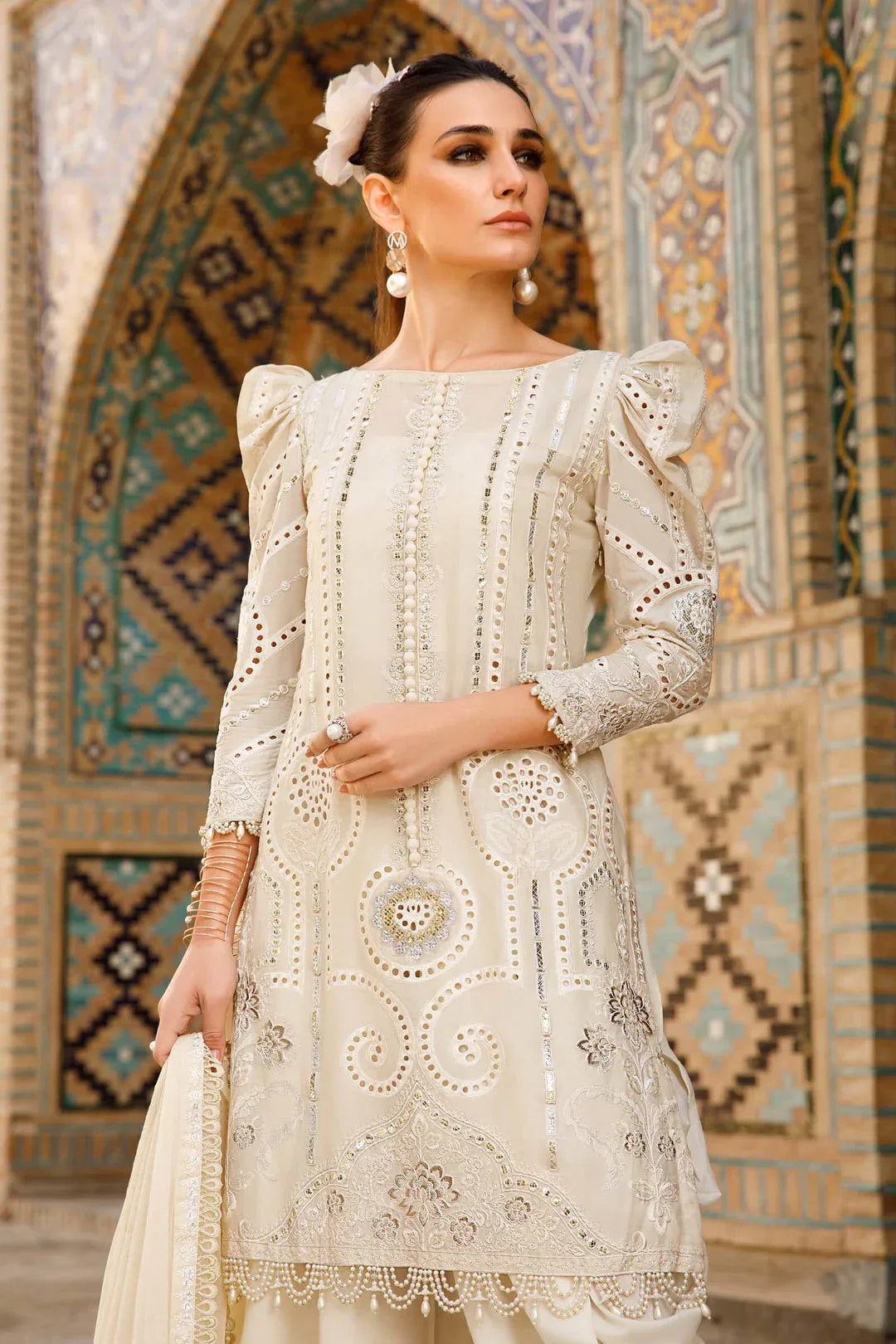 MARIA B EMBROIDED UNSTITCHED LAWN  D-2308-A - Aqsa Fabrics