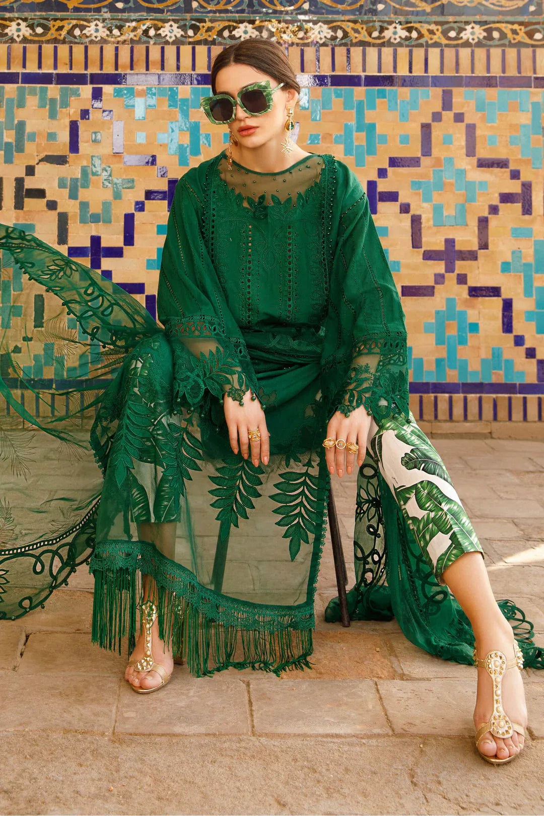 MARIA B EMBROIDED UNSTITCHED LAWN  D-2310-B - Aqsa Fabrics