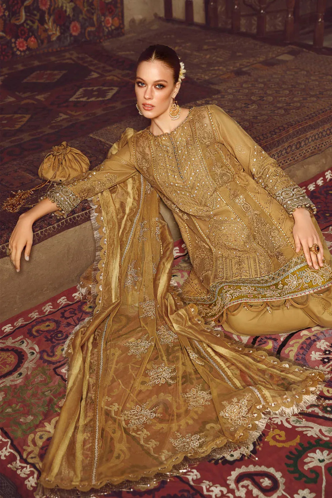 MARIA B EMBROIDED UNSTITCHED LAWN  D-2311-A - Aqsa Fabrics