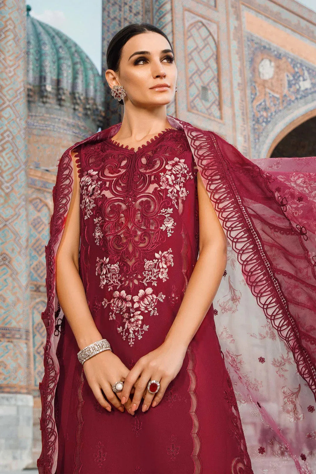 MARIA B EMBROIDED UNSTITCHED LAWN  D-2315-B - Aqsa Fabrics