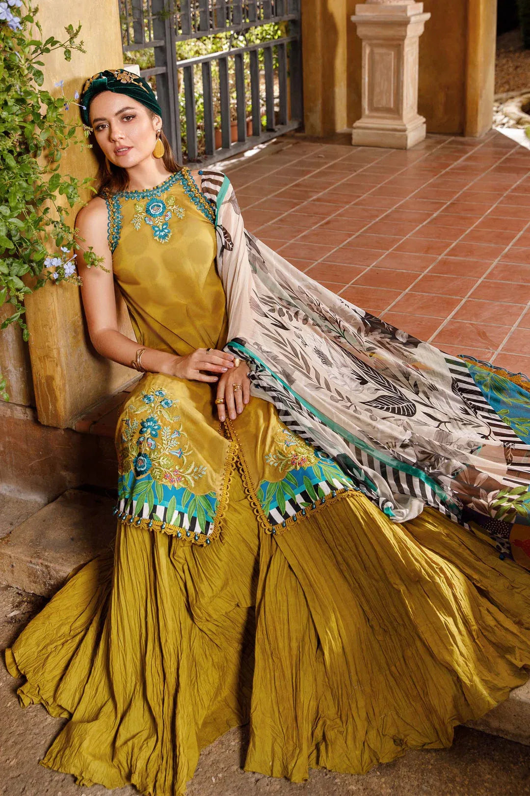 MARIA B PRINTED UNSTITCHED LAWN  MPT-1711-B - Aqsa Fabrics