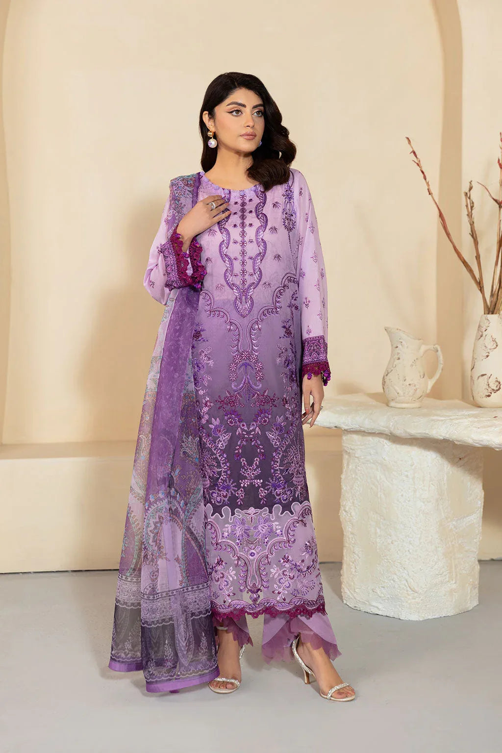 Ramsha | Mashaal Luxury Lawn | L-1304 - Aqsa Fabrics