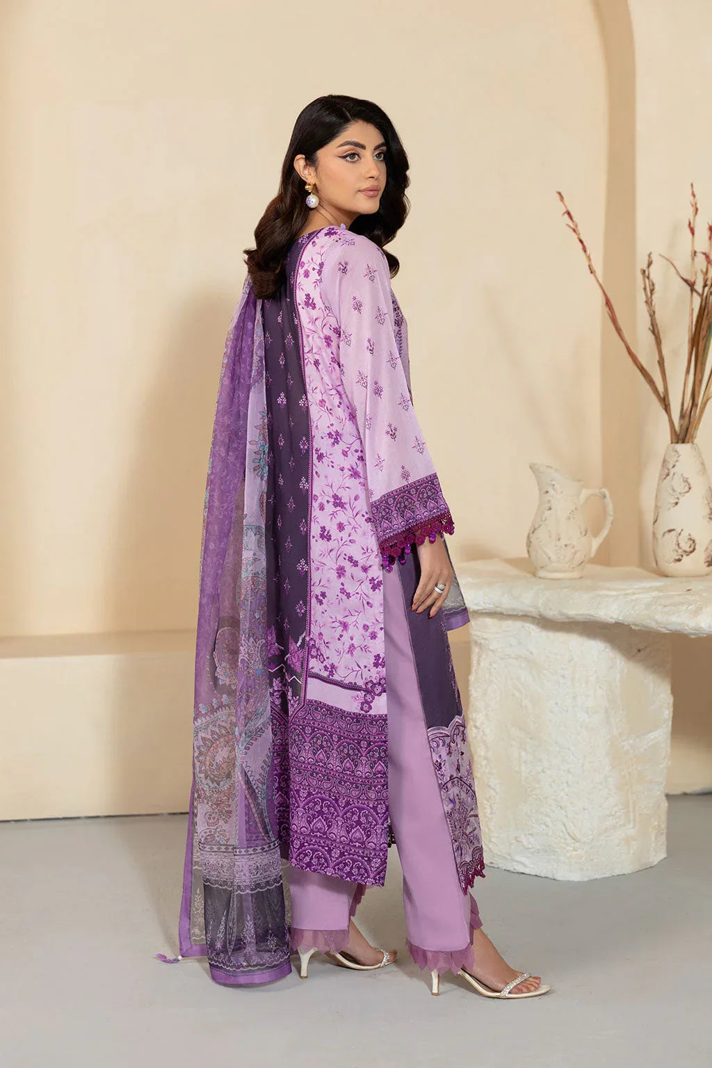 Ramsha | Mashaal Luxury Lawn | L-1304 - Aqsa Fabrics