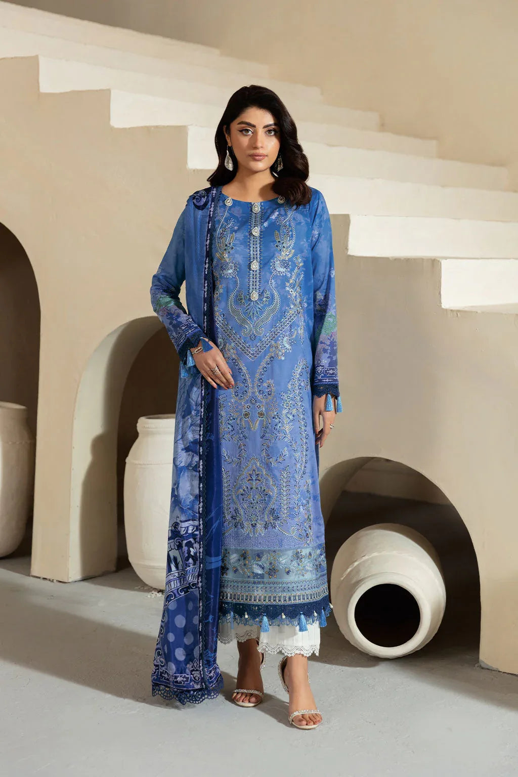 Ramsha | Mashaal Luxury Lawn | L-1302 - Aqsa Fabrics