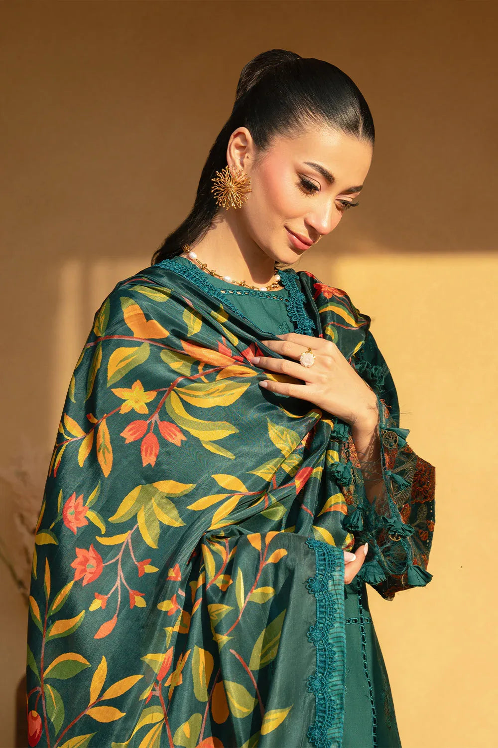 Saira Rizwan | Luxury Lawn 25 | LIRA-SRL25-10 - Aqsa Fabrics