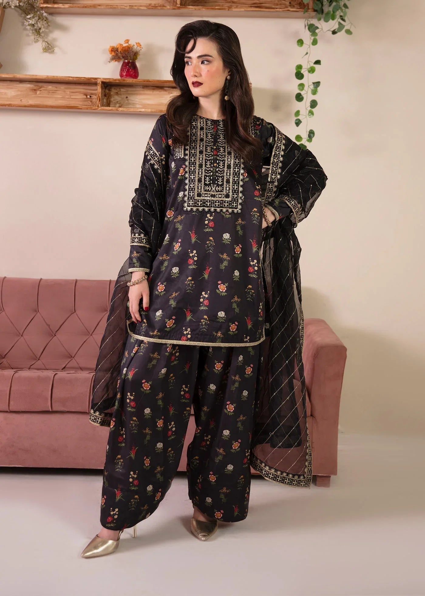 MNR | Ankh Macholi Festive Edit | ZINNIA - Aqsa Fabrics
