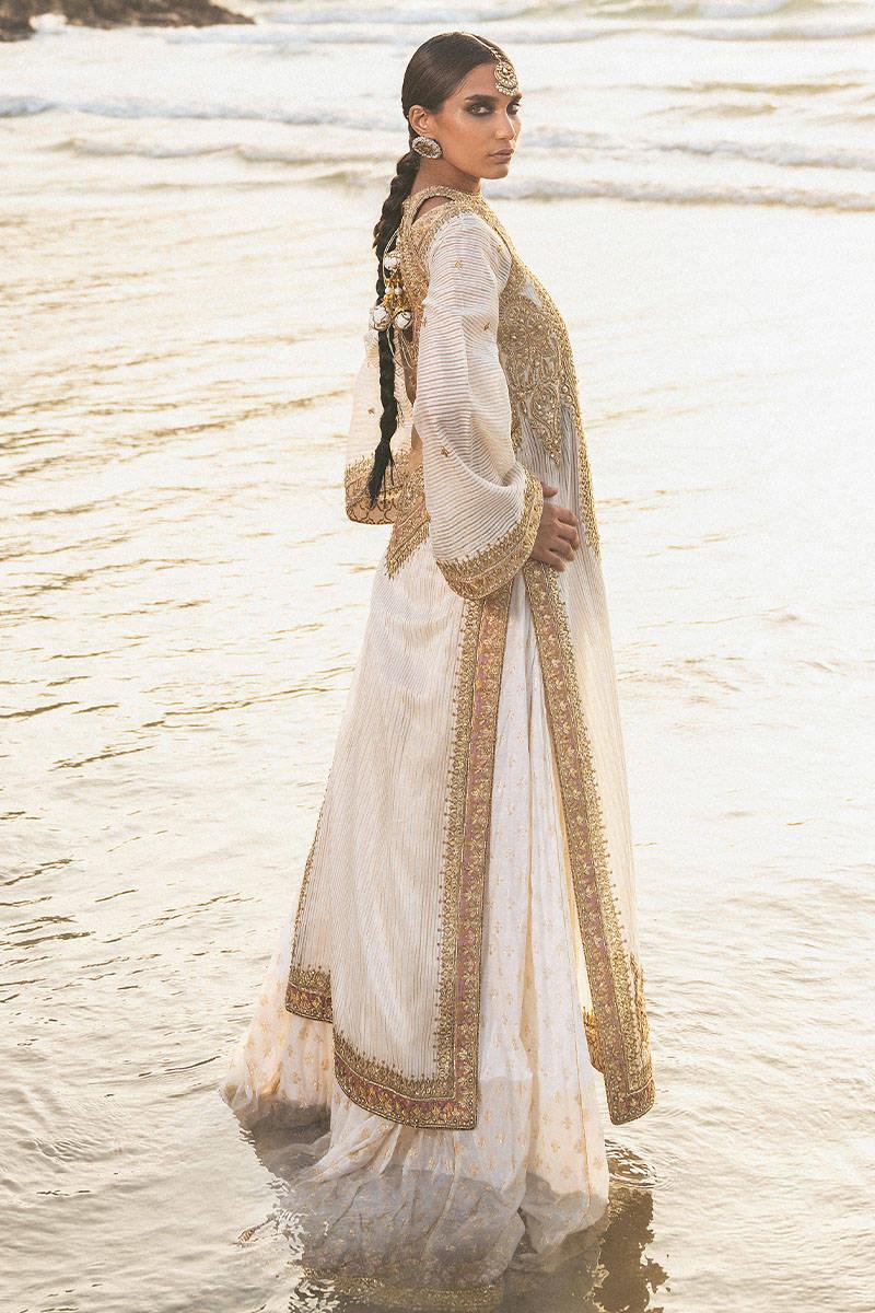 MNR | Gehraiyaan Shaadi Collection | Farida - Aqsa Fabrics