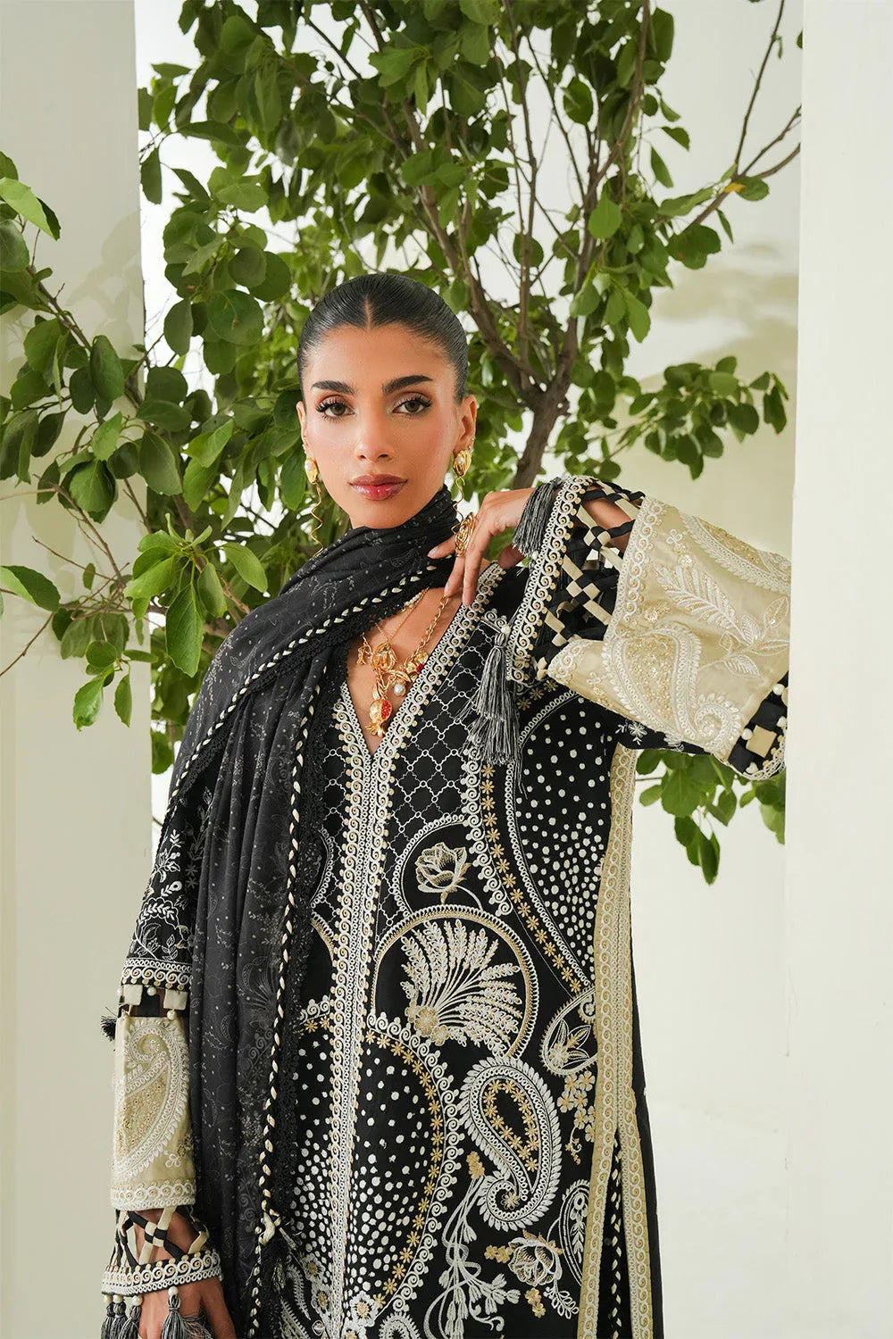 Maryum N Maria | Soiree Lawn |Mirage - Aqsa Fabrics