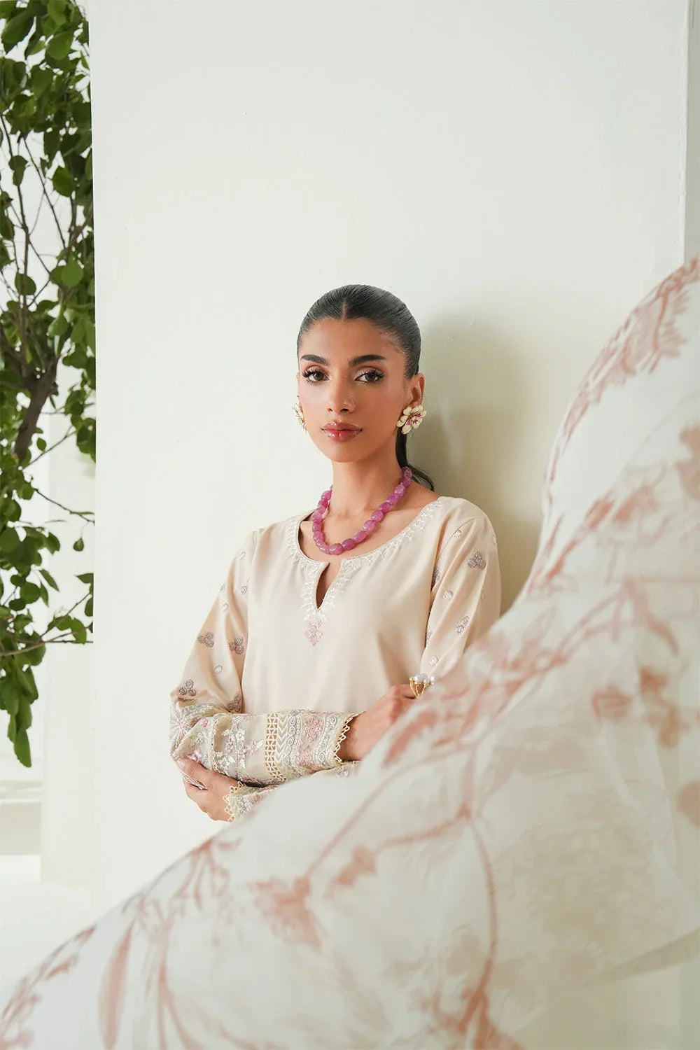 Maryum N Maria | Soiree Lawn |  Shore - Aqsa Fabrics