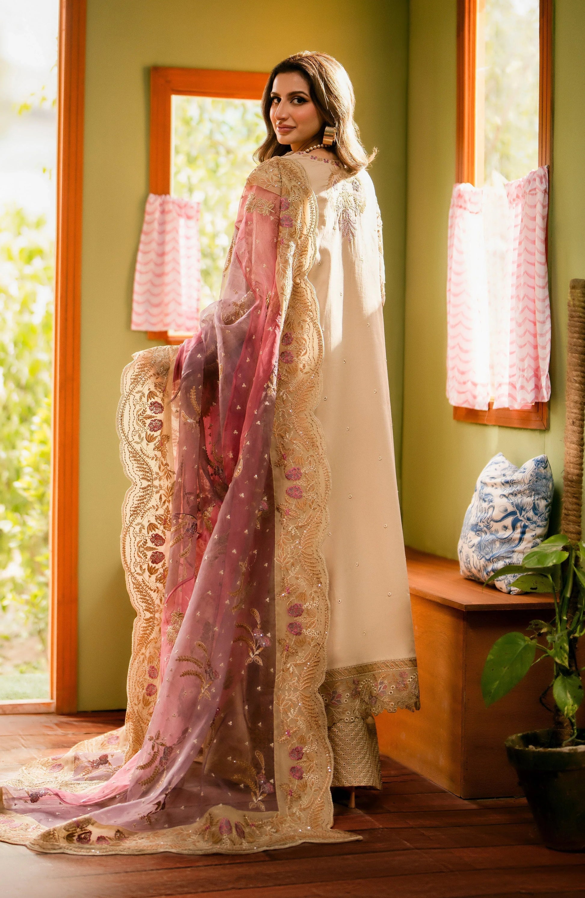 Maryum N Maria | Luxury Lawn 24 | Kissa - Aqsa Fabrics